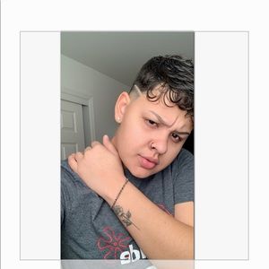 Meet your Posher, Iris